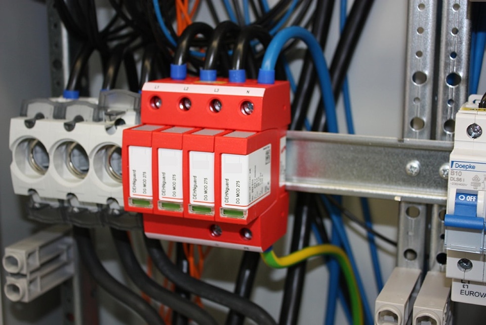U berspannungsschutz bei Schönberger Elektrotechnik in Ellwangen